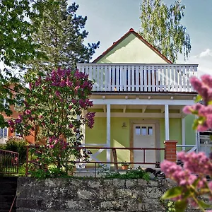  Ferienhaus Kleines Häuschen - Ferien In Cossebaude Deutschland